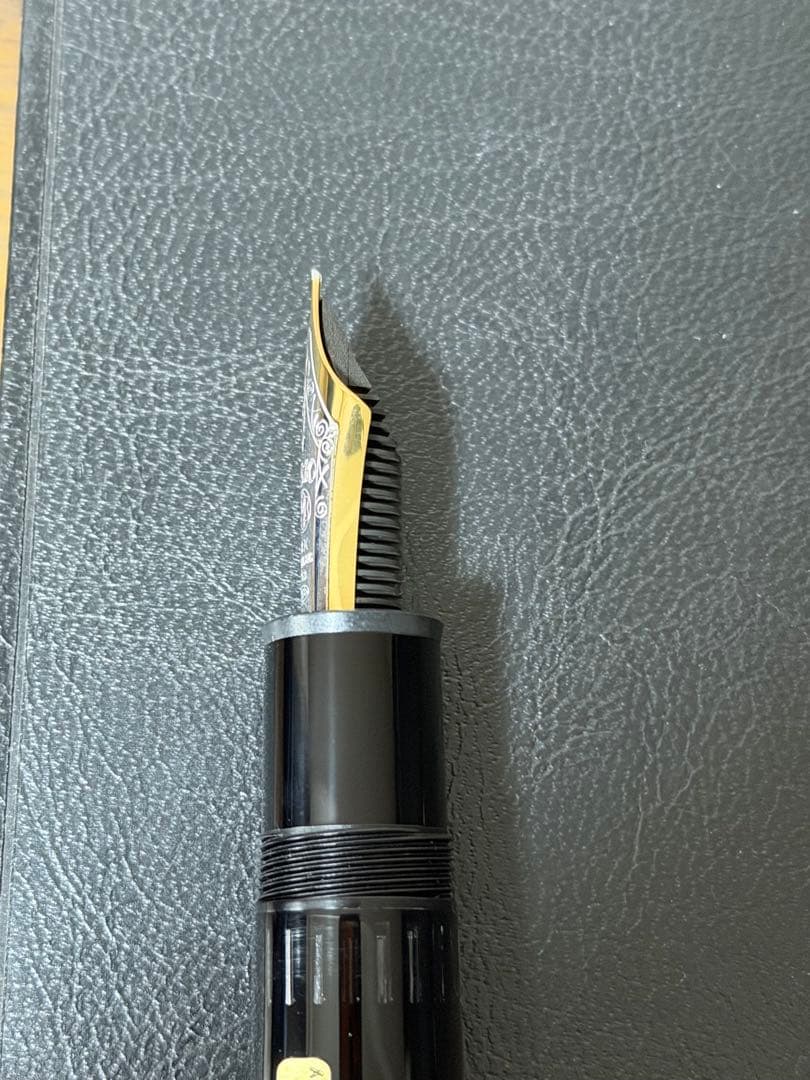 試筆のみ 149 西ドイツ製　18K バイカラー　2段エボナイト芯　F 万年筆