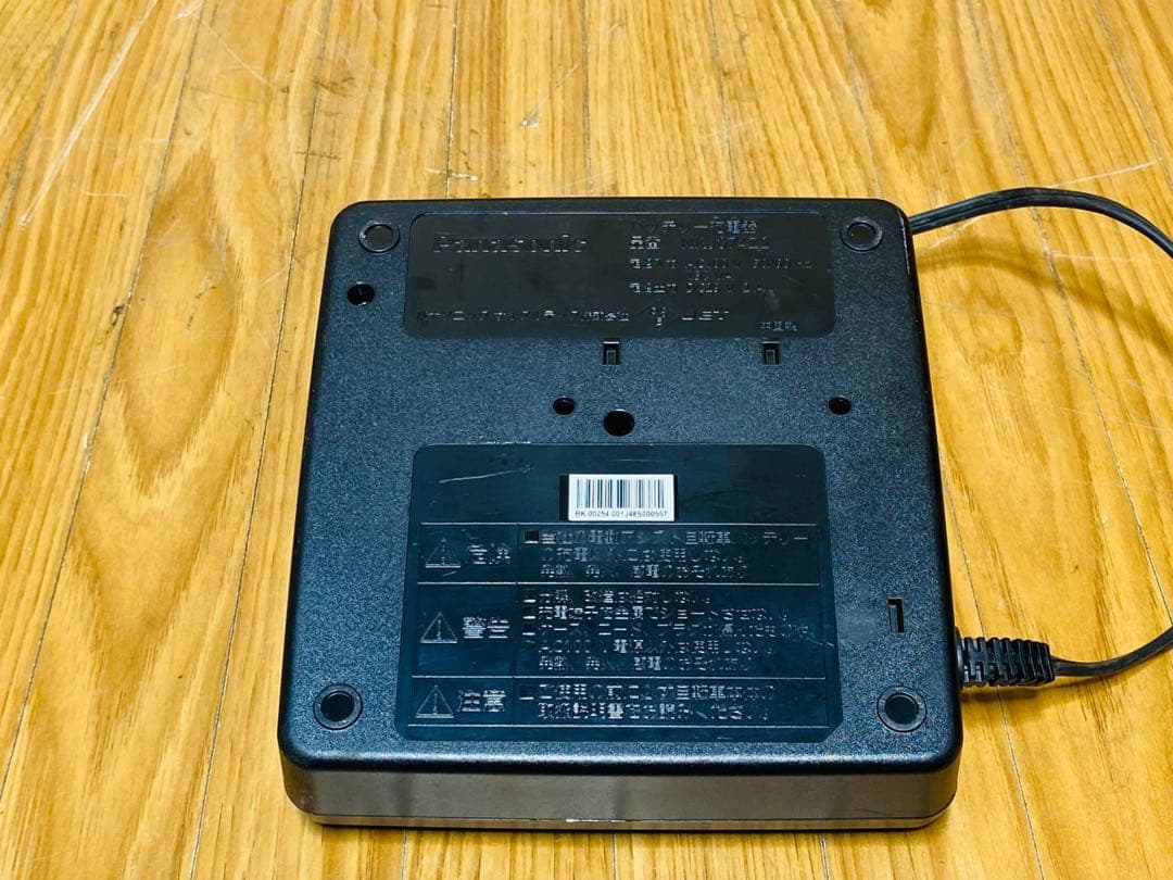 Panasonic 電動自転車用充電器 黒 NKJ074Z2
