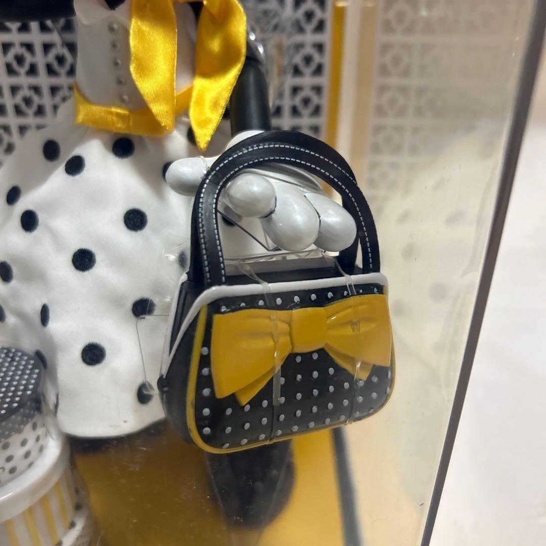 ミニーマウス　シグネチャードール　4000体限定品