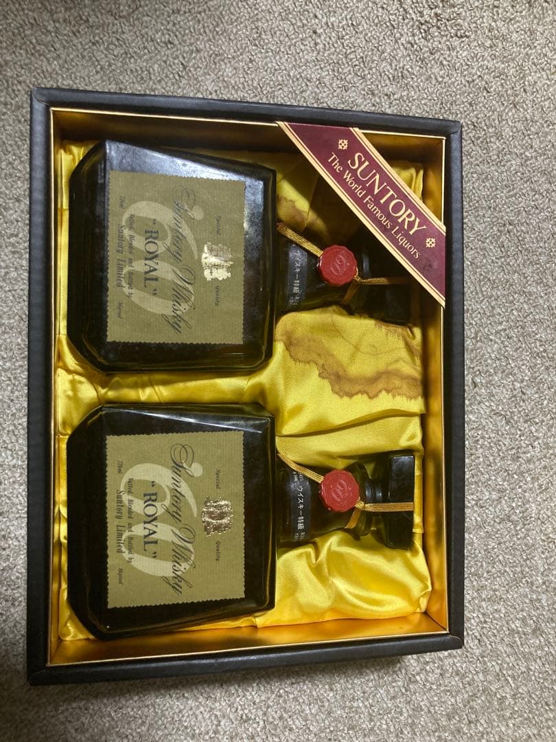 未開栓　Suntory  Whisky 2本セット　特級　古酒