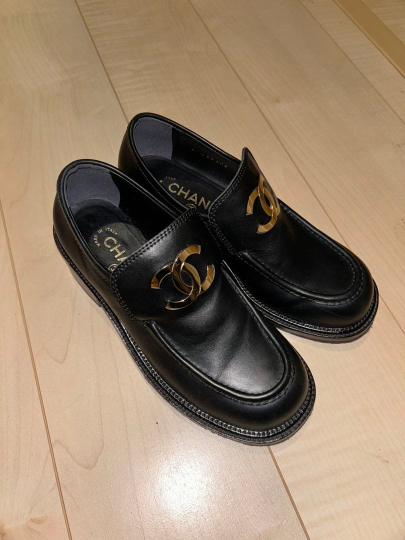 CHANEL 黒 レザー ローファー 保存袋付き