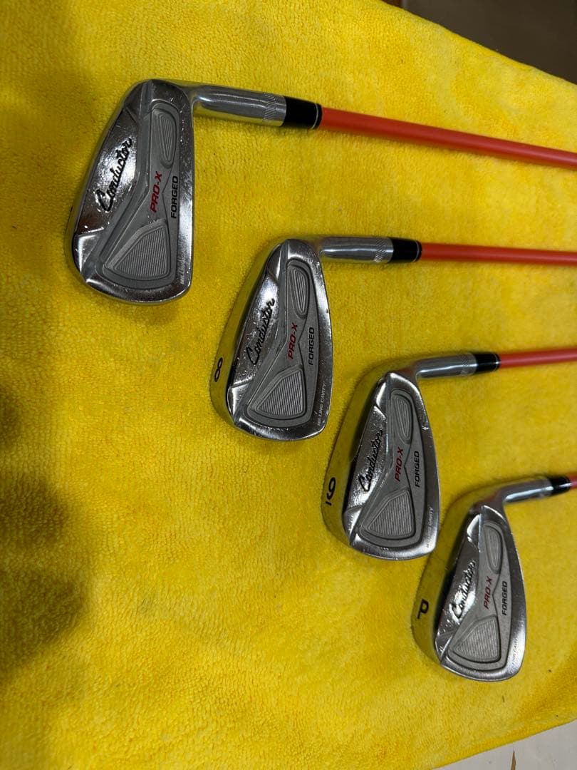 クラブ Conductor PRO-X Forged MILLING CAVITY