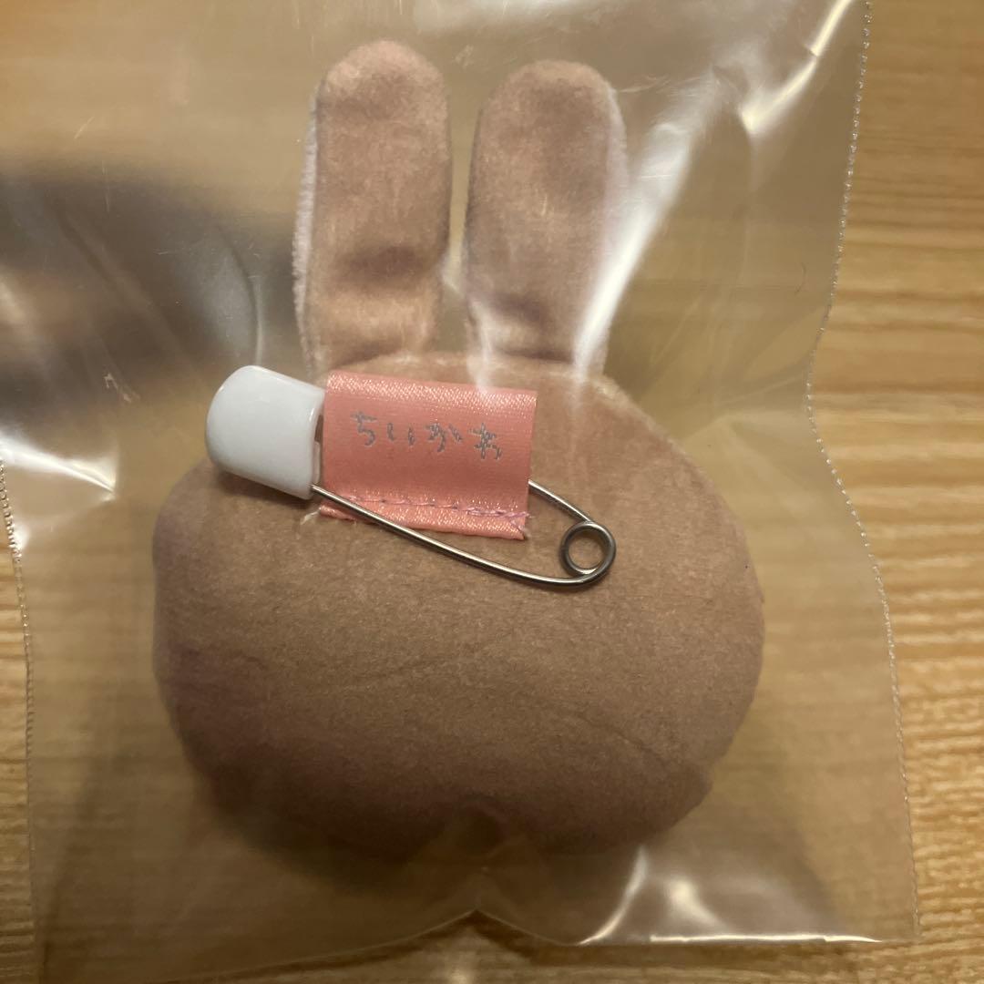 【非売品】ちいかわ観光 おかおバッジ