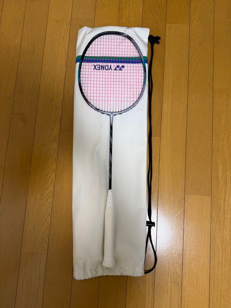YONEX アストロクス88Sプロ 4UG5 ほぼ新品