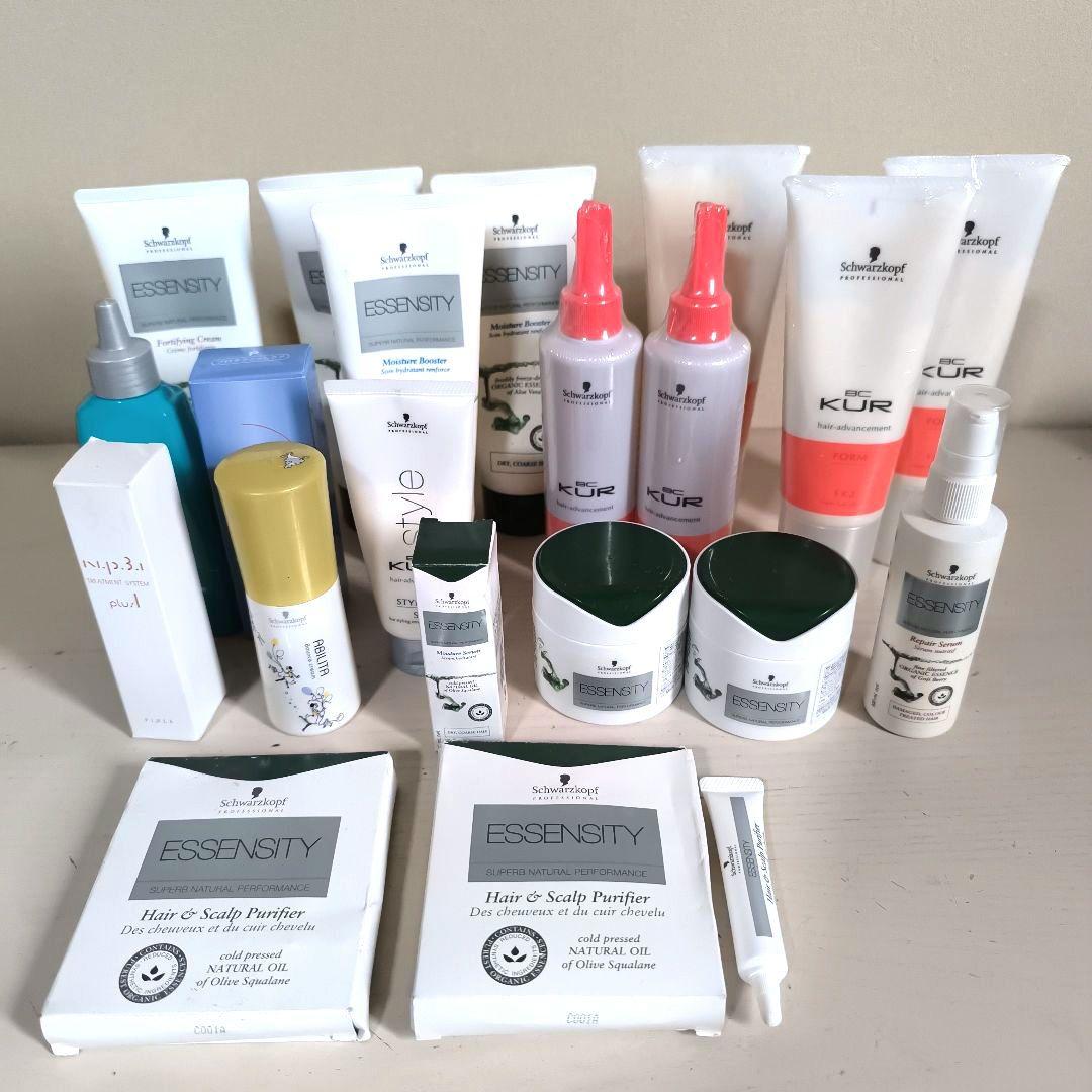 【新品あり】Schwarzkopf ESSENSITY ヘアケア　トリートメント