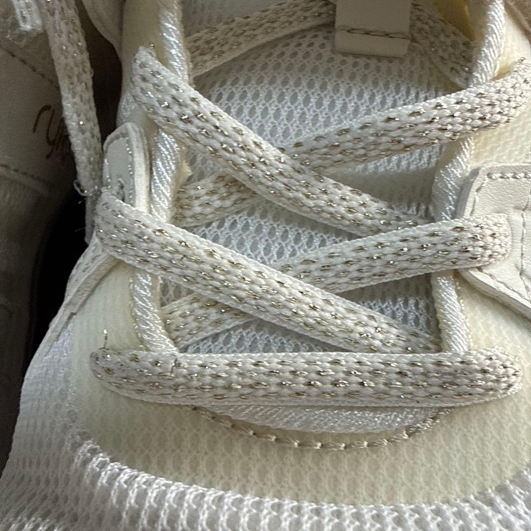 美品！ジャザサイズ スニーカーryka ホワイト/ゴールド E1270M-155