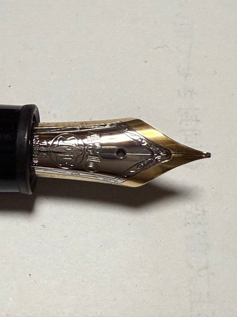 MONTBLANC 万年筆 ケース付　インク２本付きセット