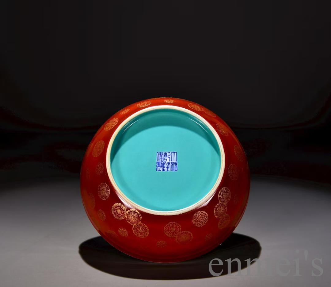 中国古美術・清乾隆・黄地粉彩蓮趣描金水洗・粉彩・唐物・水洗・蓮花紋・金彩・古陶磁