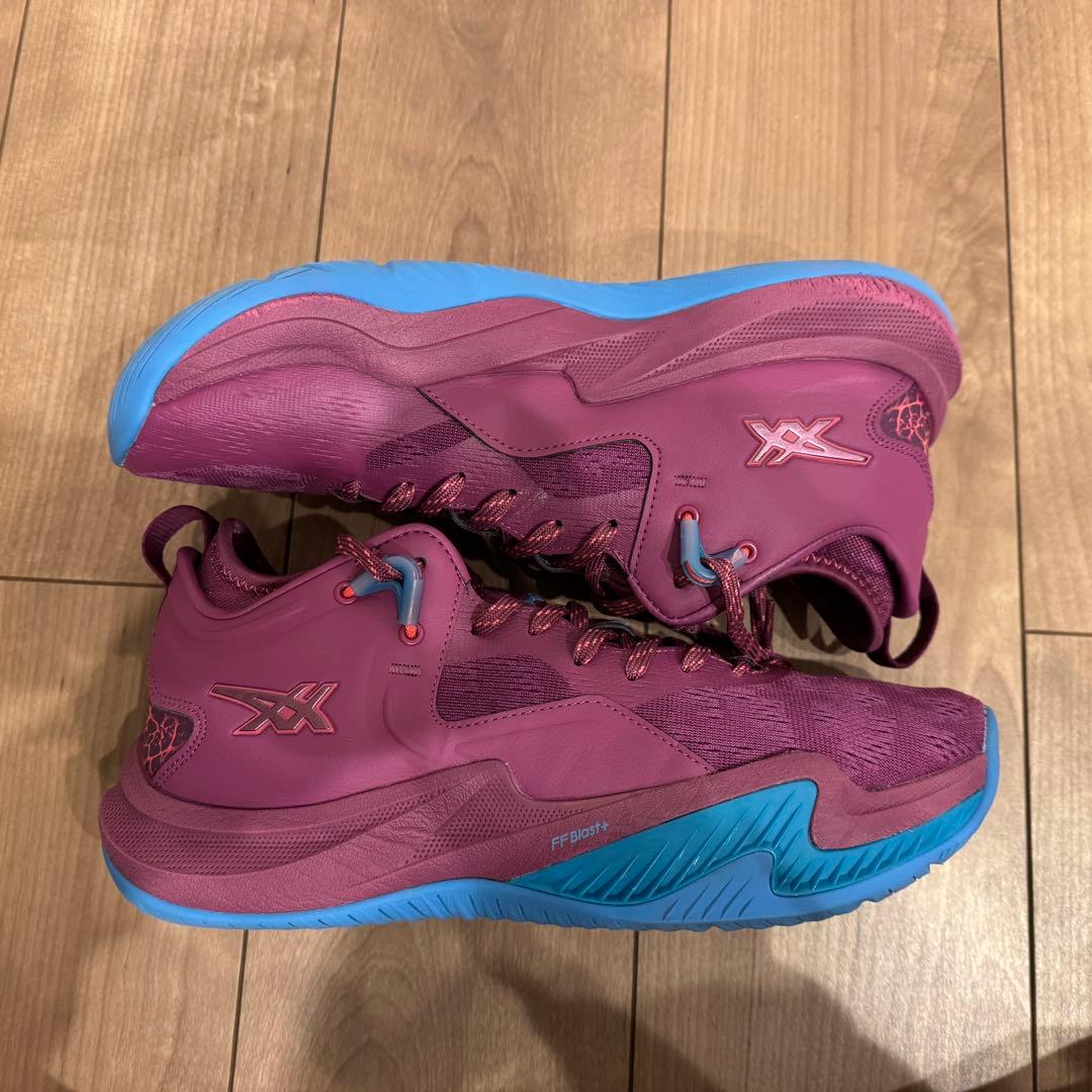 asics nova surge low 2 ノヴァ サージュ　27.5cm