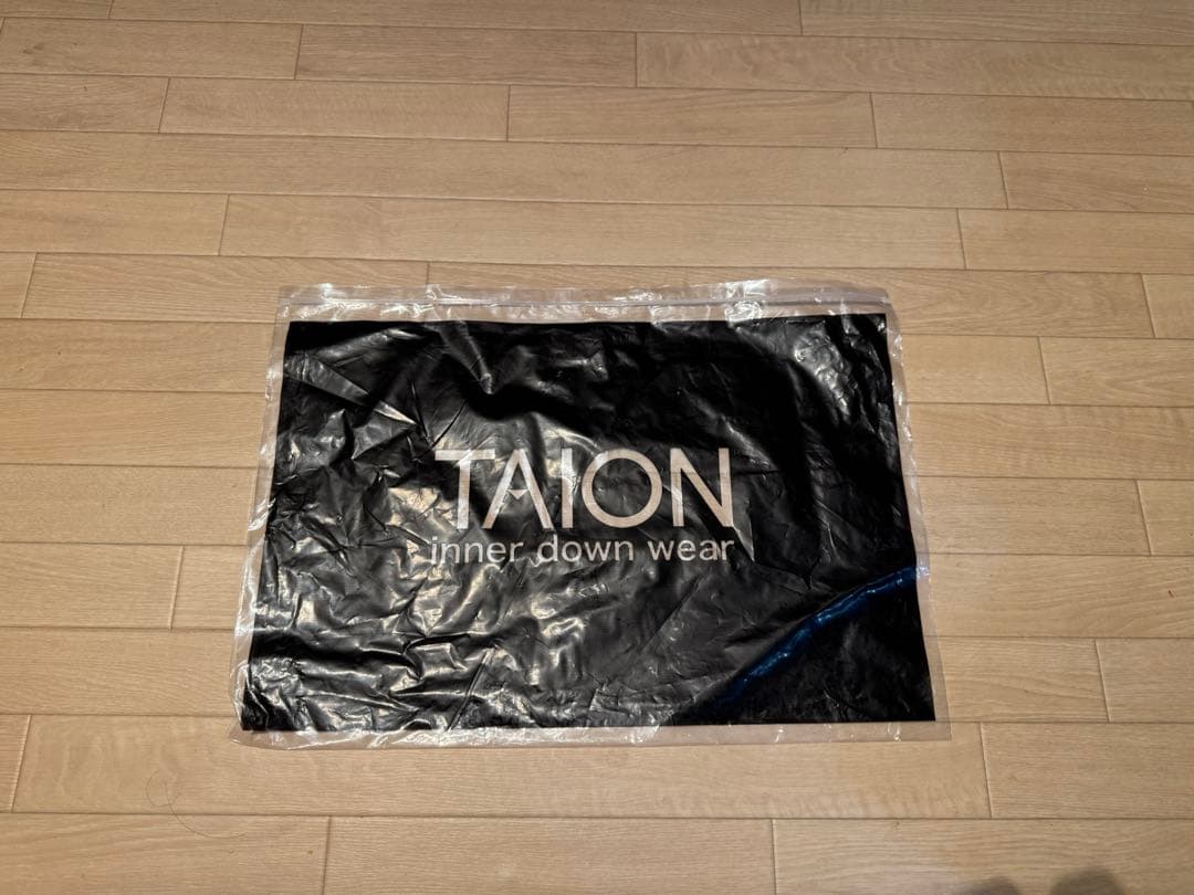 【定価9900】オリーブ TAION ダウンベスト　ミリタリークルーネックボタン