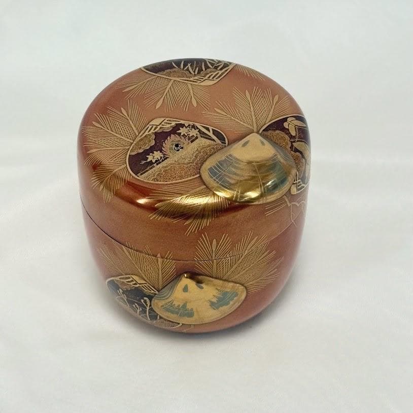 ゆりのはな　棗　一后一兆作　貝に松　盛上高蒔絵　専用箱付き　茶道具　H701