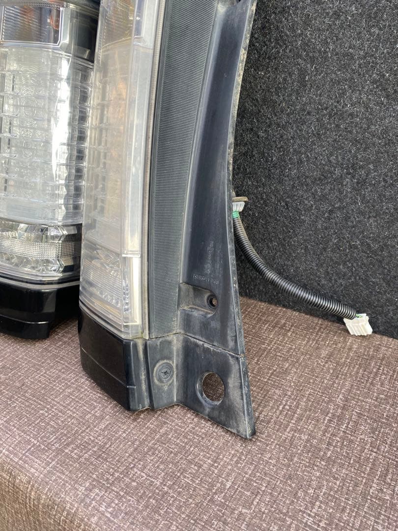 ホンダ N-BOX DBA-JF1 テールランプ 右左セット HONDA