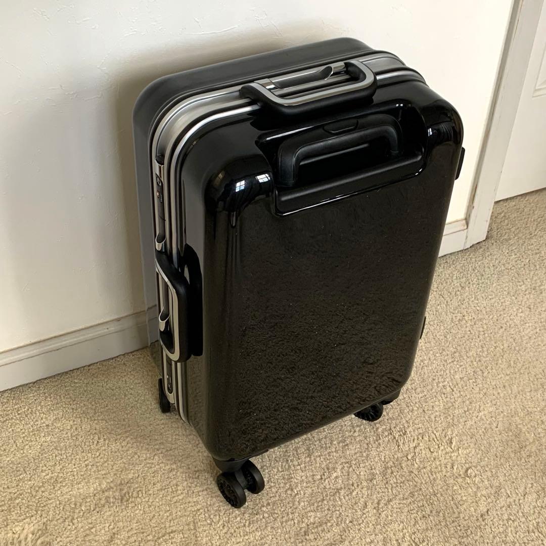 美品　メルセデスベンツ　キャリーケース　4輪　機内持ち込み　TASロック 35ℓ