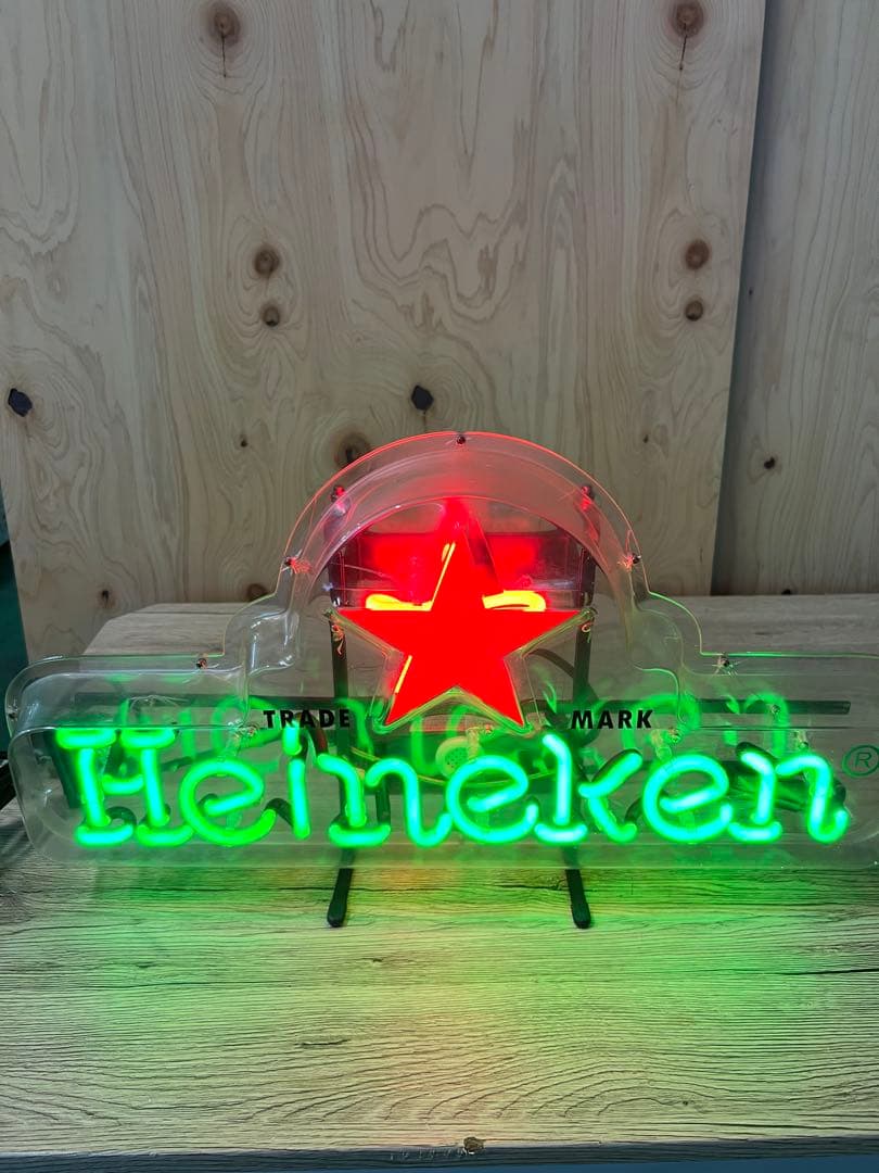 ハイネケン ガラス ネオン管 ビル 電飾 看板