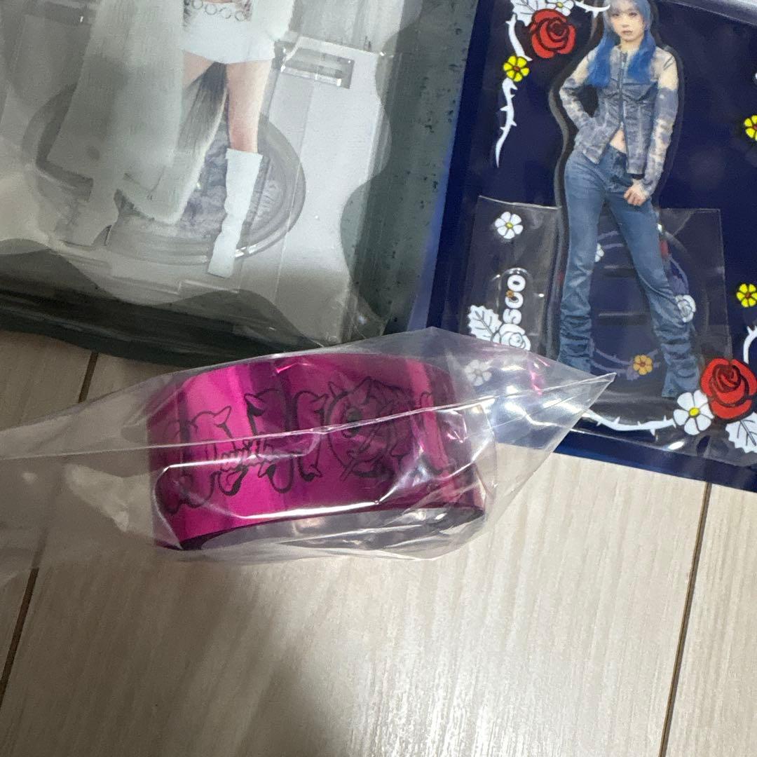 JISOO アクスタ2種　HANA銀テ