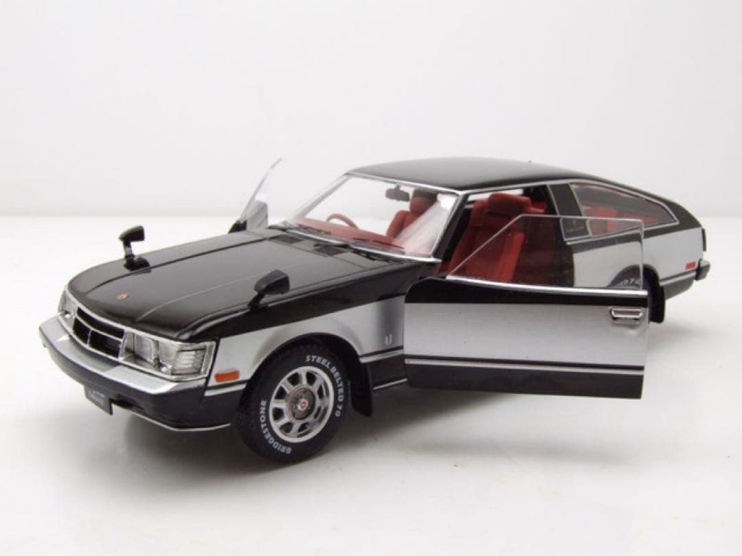 WHITEBOX トヨタセリカXX 1978 マンハッタン 1/24 外箱破損