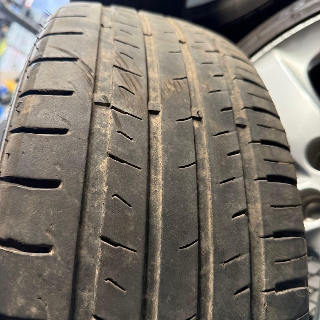 トヨタ　30プリウス純正17インチ タイヤ・ホイールセット 215/45R17