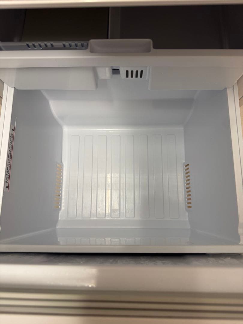 三菱ノンフロン冷凍冷蔵庫　272L MR-CX27E-W 2020年製