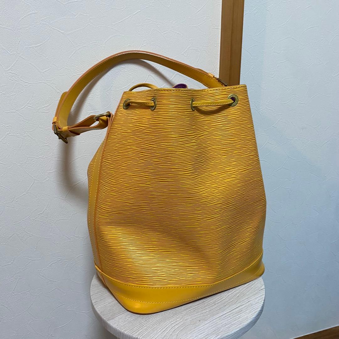 ルイヴィトン LOUIS VUITTON エピ ノエ ワンショル巾着バッグ