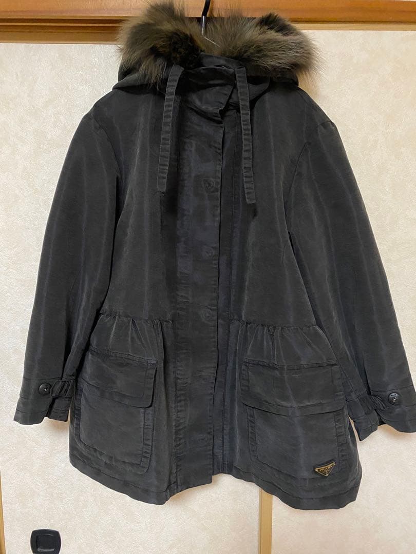 PRADA フード付きコート ファー　ポンチョ