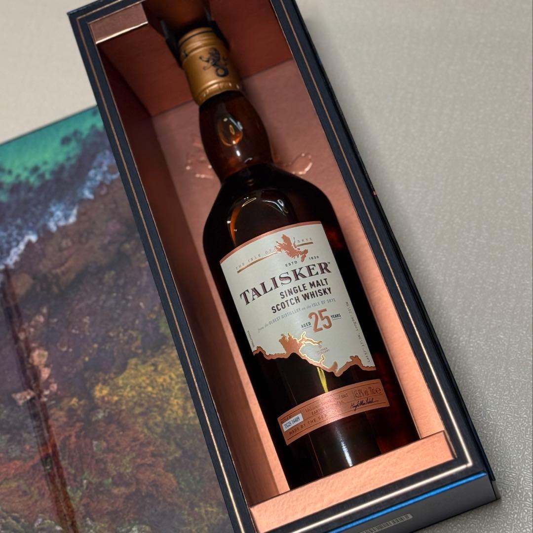 お値下げ中❗️ウイスキータリスカー25年正規 スコッチウイスキーTALISKER