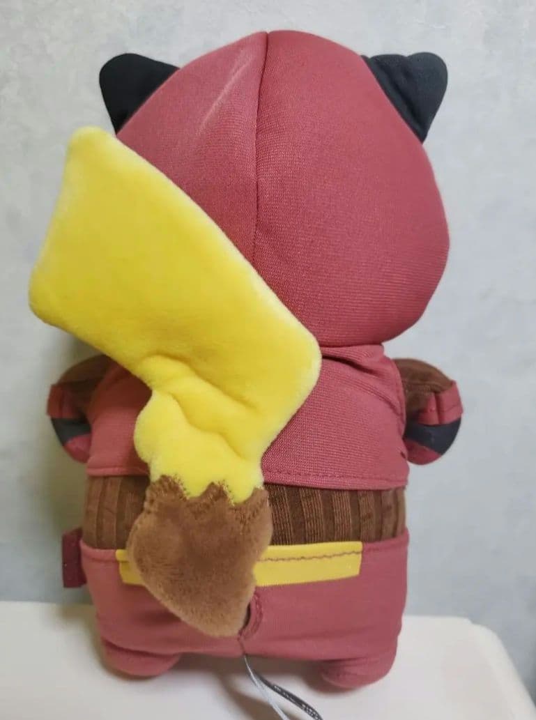 近々値上げ　　激レア　 早い者勝ち！ ピカチュウ マグマ団 ぬいぐるみ