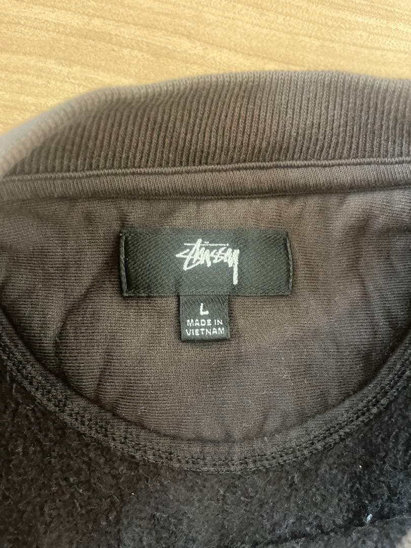 Stussy ブラック トレーナー　スウェット
