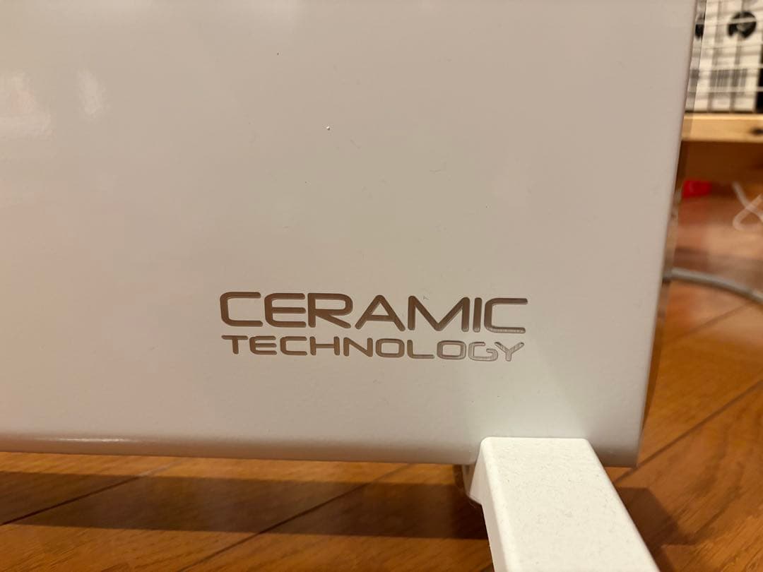 デロンギ コンベクターヒーター　HKJ60L12-WH 1200W