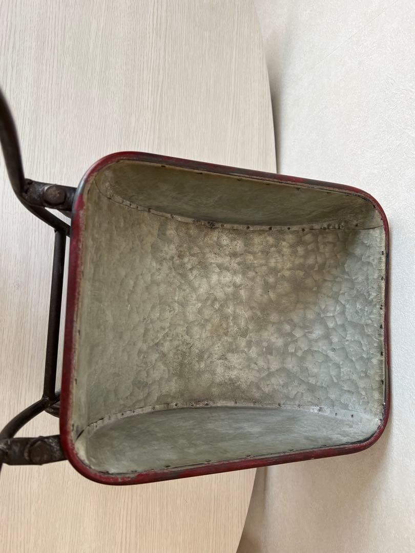 アンティーク、レトロ金属製手押し車 赤と銀