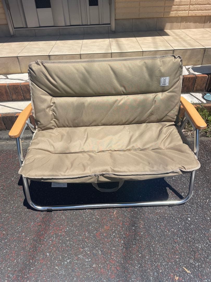 DoDグッドラックソファ CS2-500-TN 2人掛け折りたたみチェア