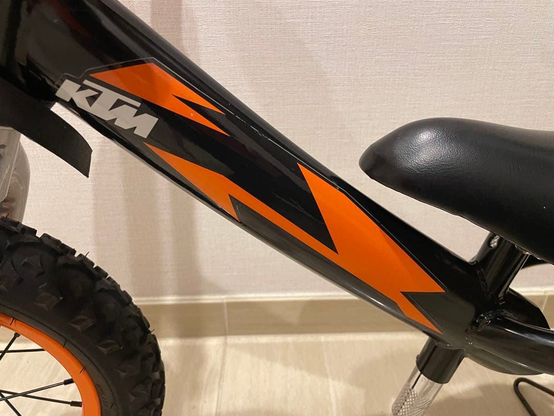 KTM　トレーニングバイク　2019年式　キックバイクスタンド付属　状態綺麗です