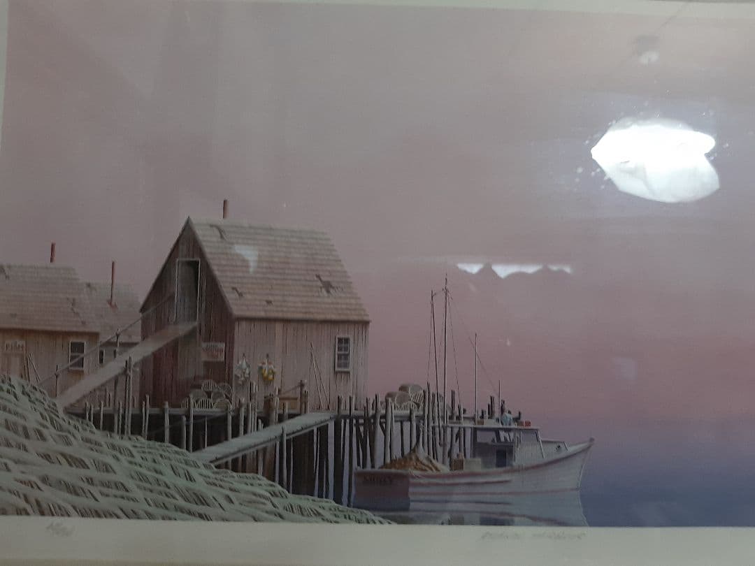 キース レイノルズ なんと美しい絵。 右上の 点と 丸は 蛍光灯が 写って いる