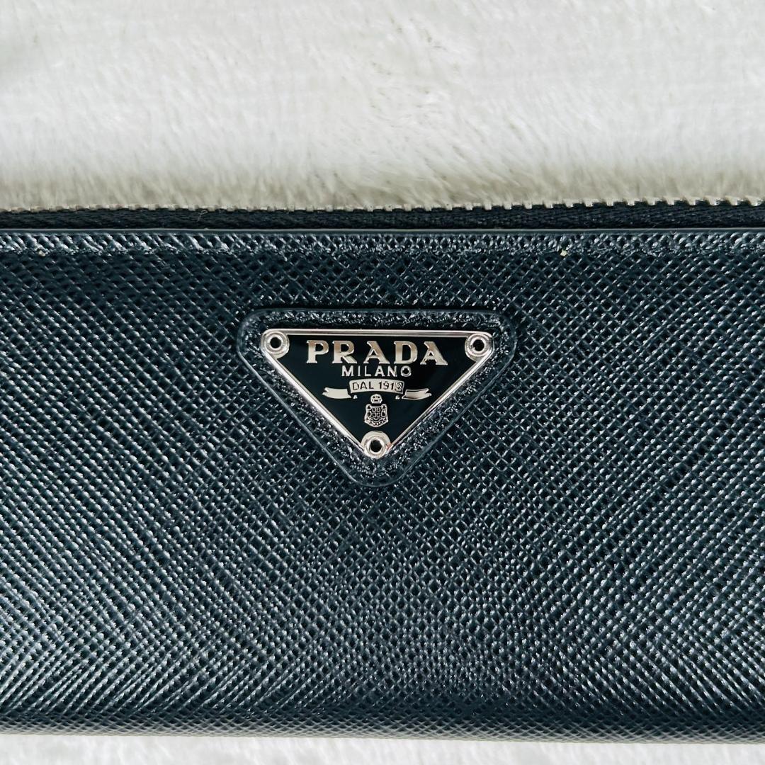 新品未使用 プラダ ペンケース サフィアーノ トライアングルロゴ ジップ