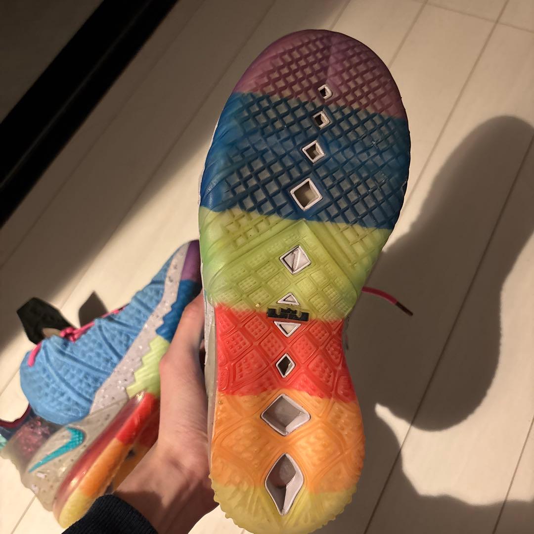 バスケ　バッシュ　NIKE