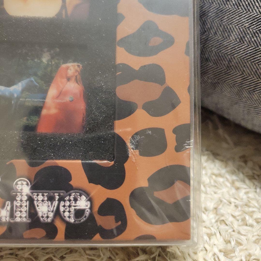 浜崎あゆみ 25th Anniversary アクリルバッジ　ポストカード付き