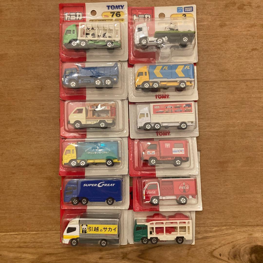 トミカブリスター12台トラックセット外箱破損有りバラ売り不可