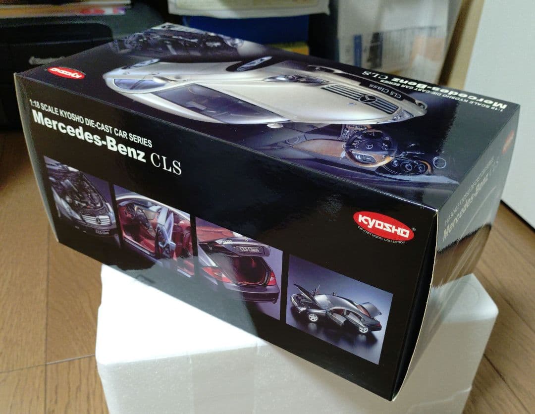 ミニカー 京商 KYOSHO 1/18 メルセデスベンツ CLS ダークグレー