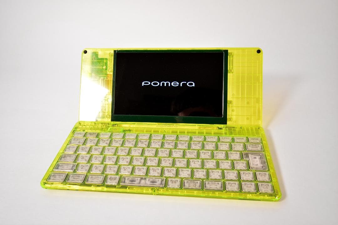 ポメラ DM250XY Crystal Neon Yellow