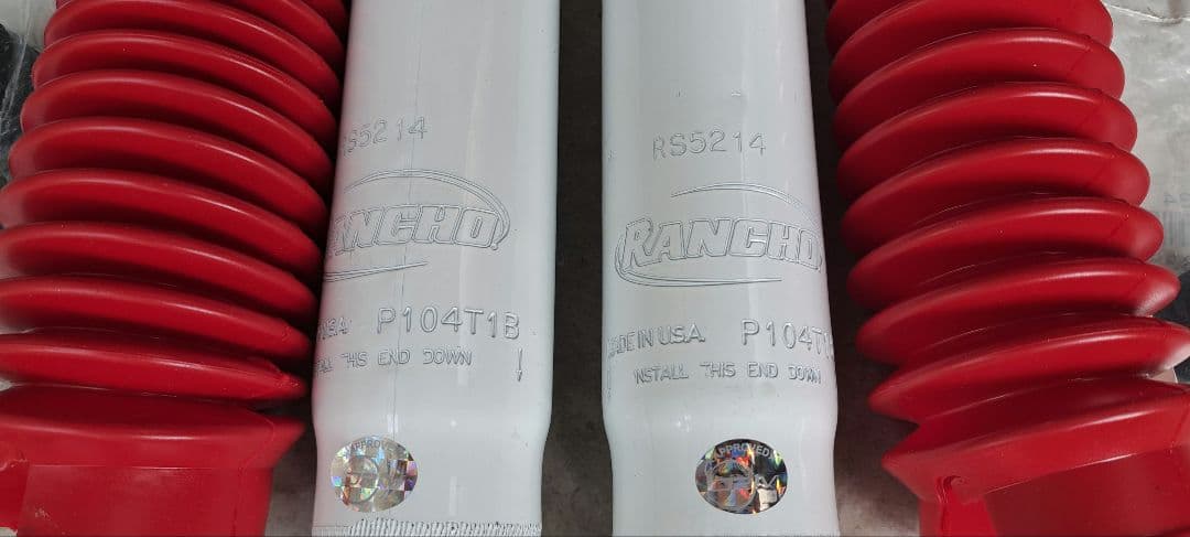 100系ハイエースRANCHO RS5214 サスペンションキット