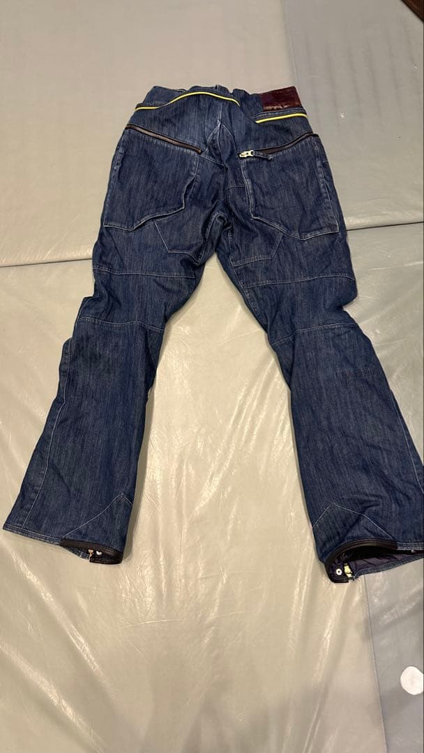 VOLCOM デニム ウェア パンツ スノーボードウェア スキーウェア