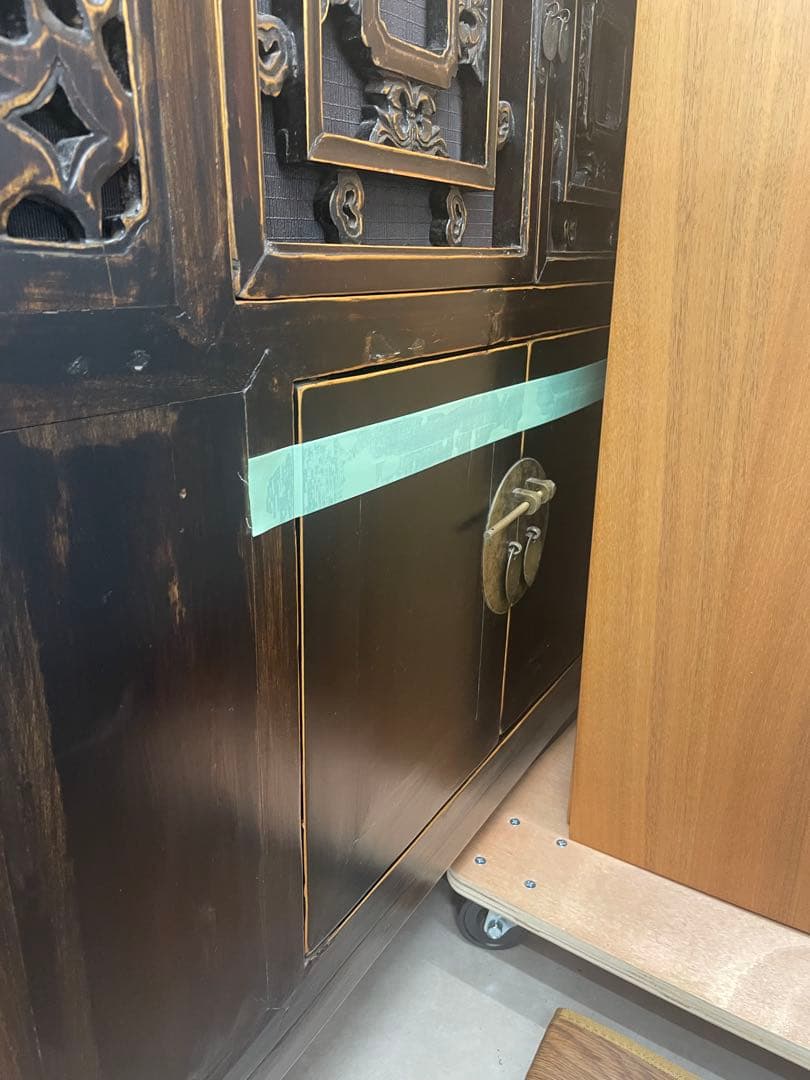 中国　香港家具　アンティークキャビネット
