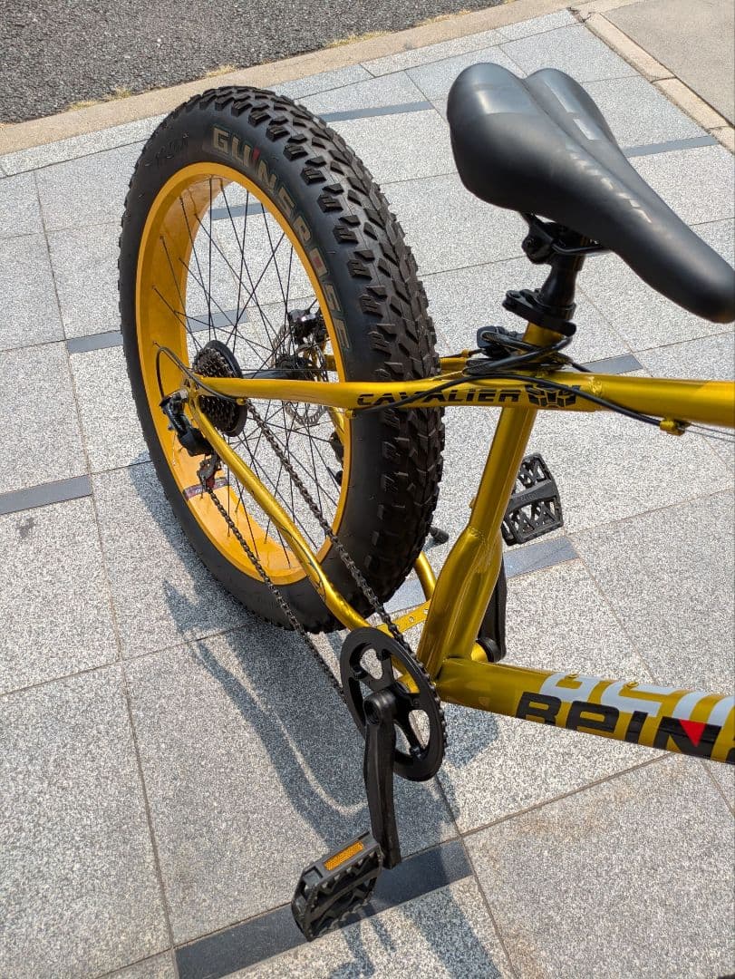 スノーバイク ファットバイク 26インチ 極太タイヤ ディスクブレーキ 7段変速