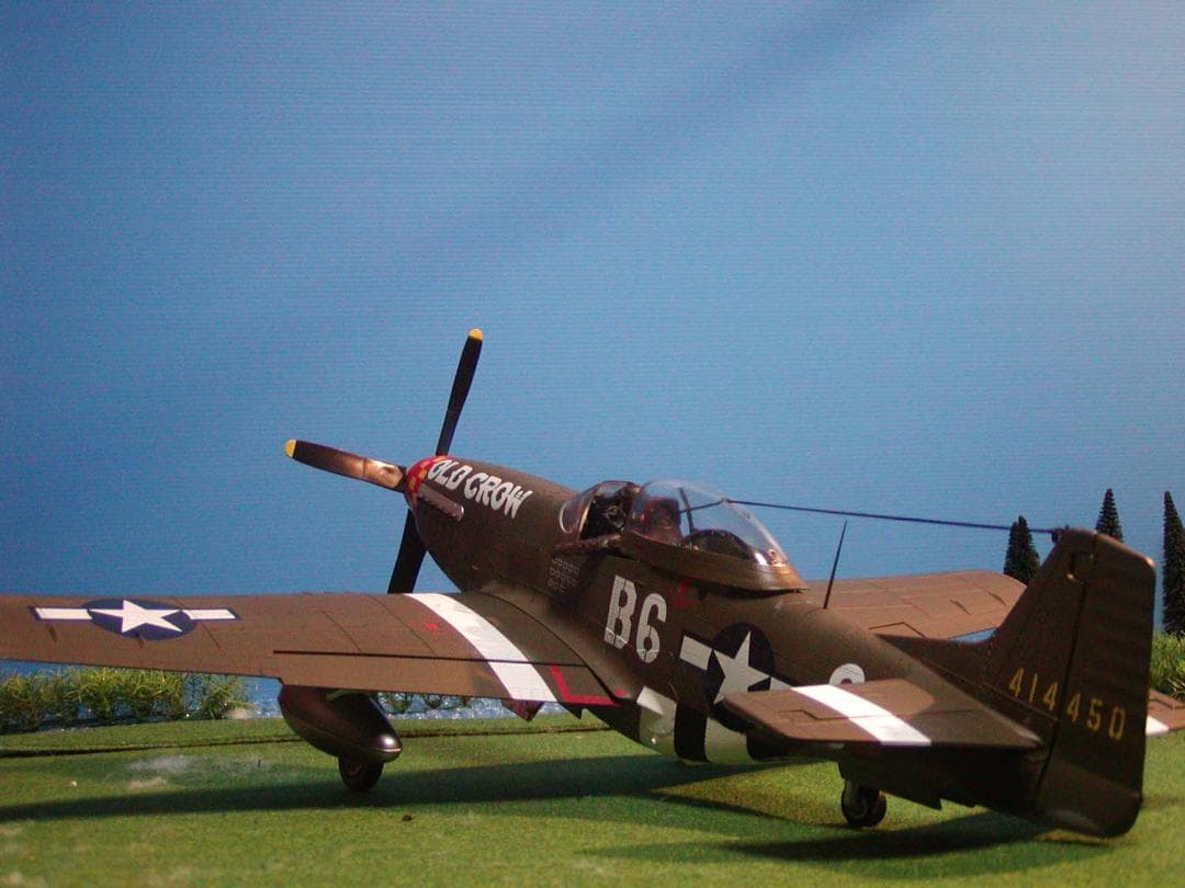 稀少1/18 P-51D ムスタング　オールド・クロウ