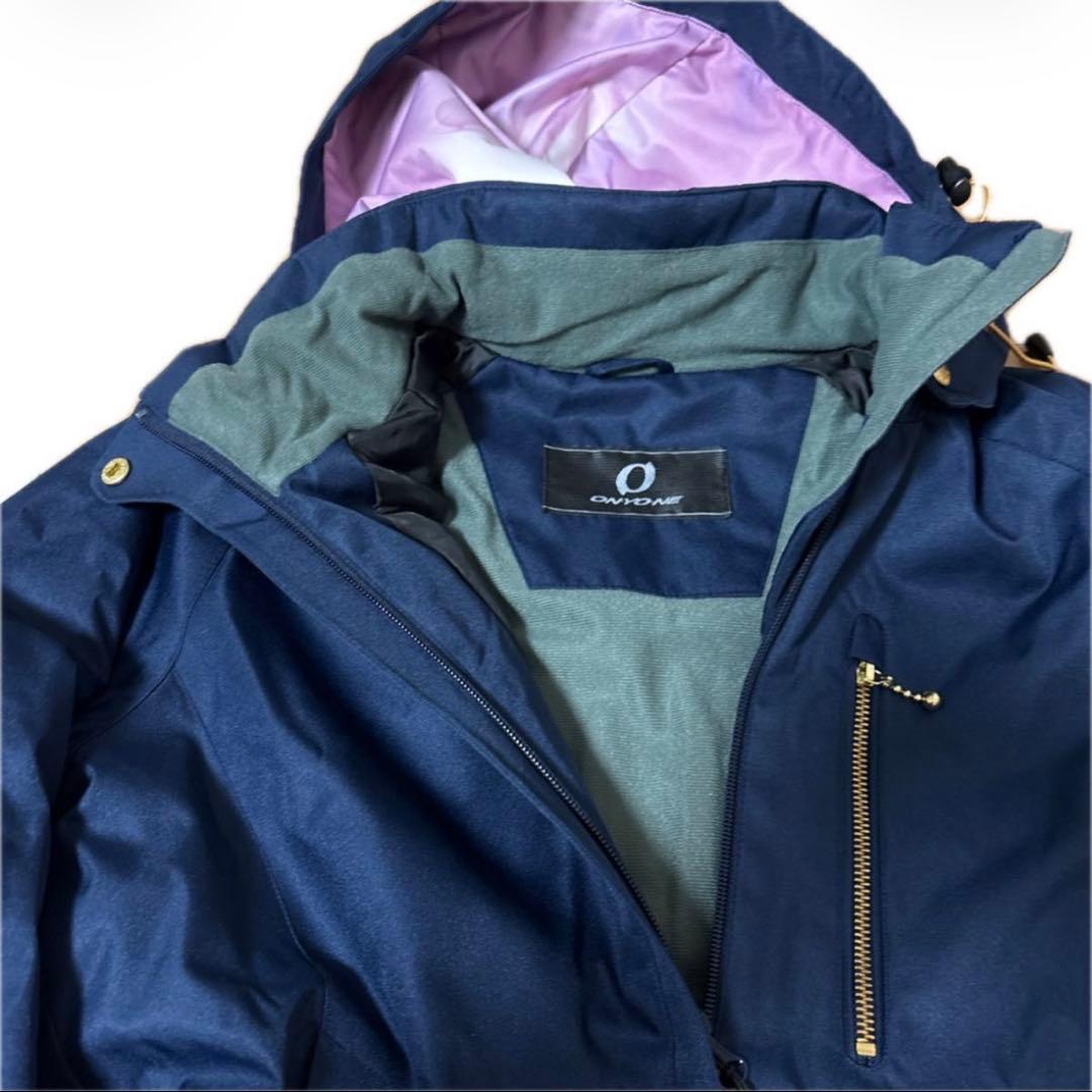 オンヨネ　スキーウェア 上下セット Mサイズ