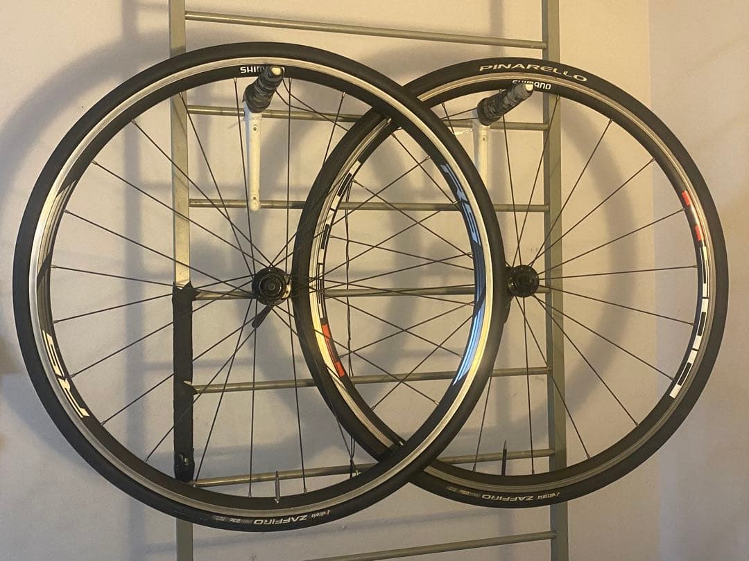 シマノ　アルミホイール　シマノフリー11sタイヤ・クイックリリース付き