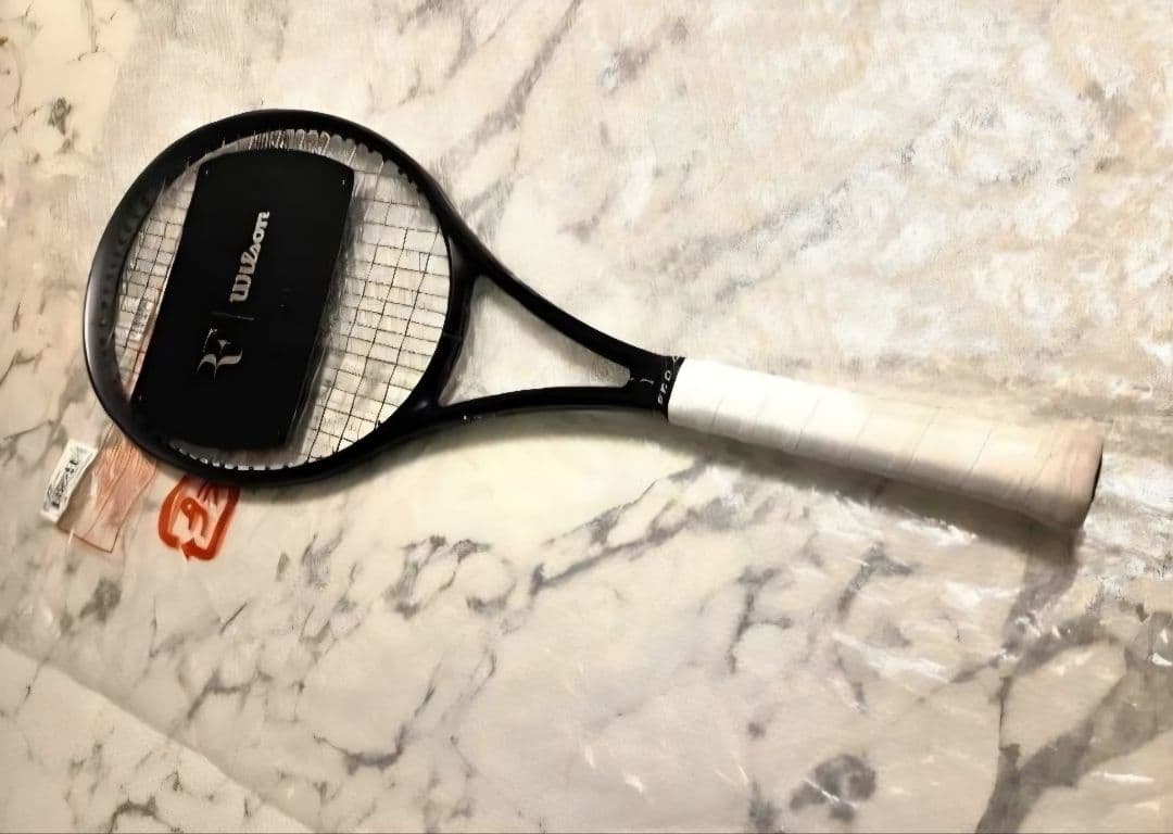 WILSON RF01 /テニスラケット　グリップ2