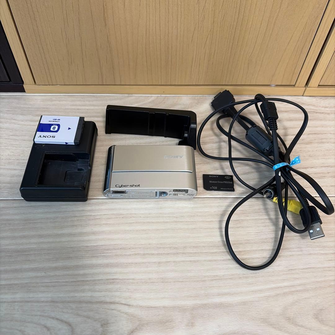 動作確認済み　SONY Cyber-shot DSC-T70 充電器付き