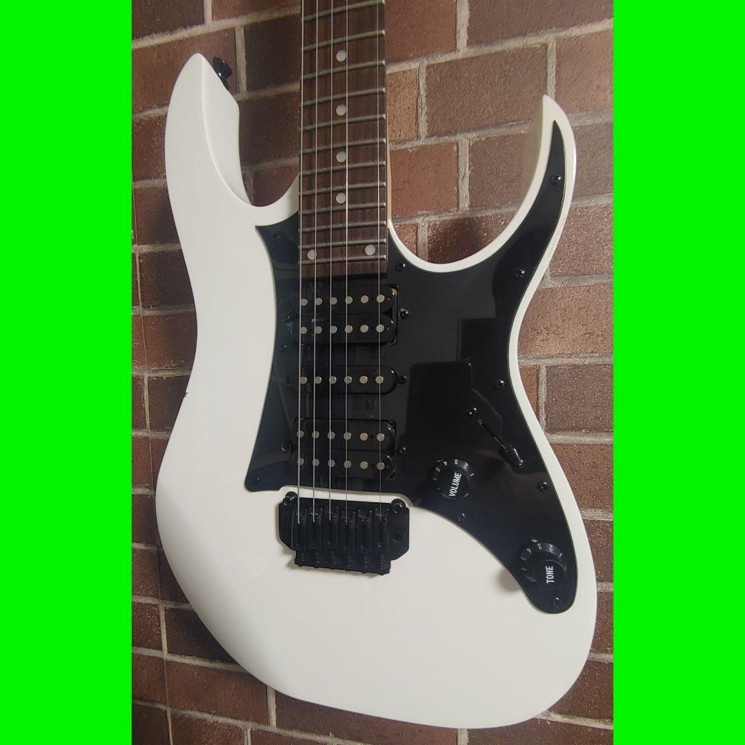 た*ち様 美品！ギター弾いてみたい方へIbanez Gio ホワイトエレキギター
