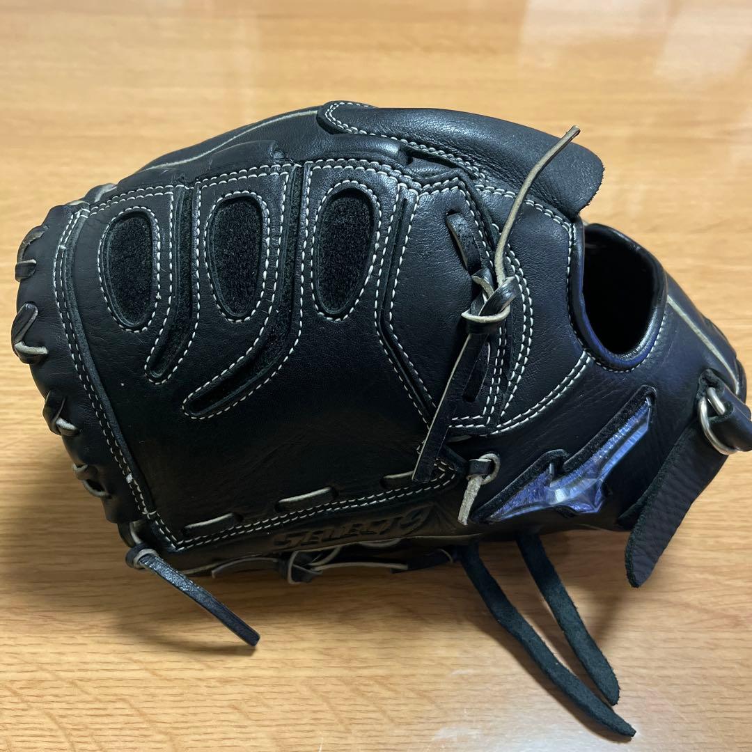 黒 軟式用グローブ 左投げ少年用　　　　田中将大モデル