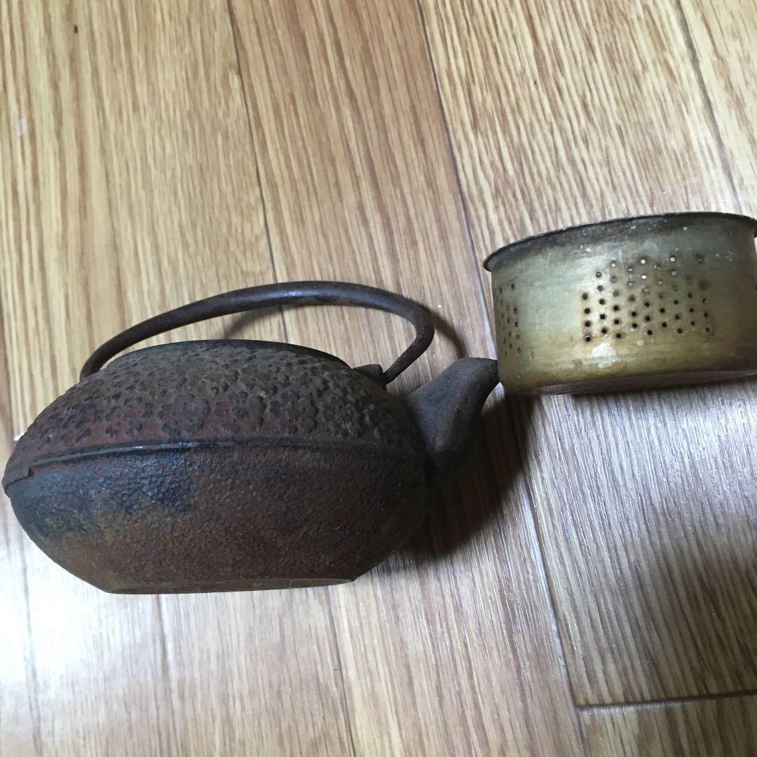 1005 鉄器 鉄瓶 小 花 桜 梅 ミニチュア その2